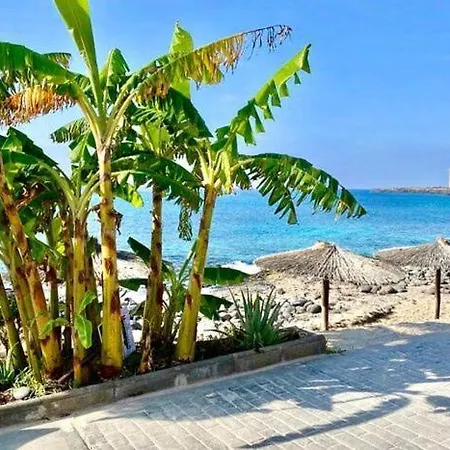 Holiday home Casa Atilana A 150 Metros De La Playa Playa Blanca (Lanzarote)